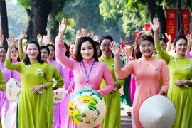 Mujer vietnamita, motor impulsor del desarrollo en la nueva era