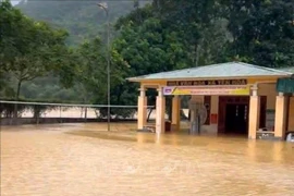 Localidades del oeste de Nghe An se encuentran inundadas en una extensa zona. (Foto: VNA)