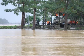 El nivel del agua en los ríos Huong (Perfume) aumenta. (Foto: VNA)