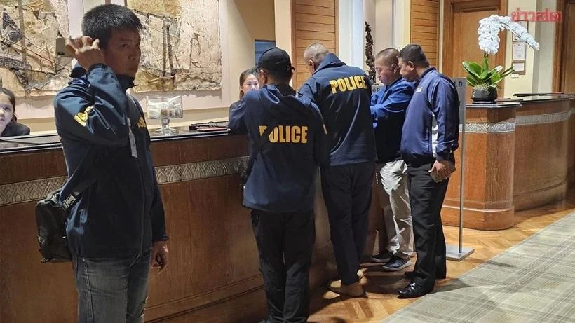 La policía tailandesa llega al lugar para realizar una investigación (Foto: Khaosod)