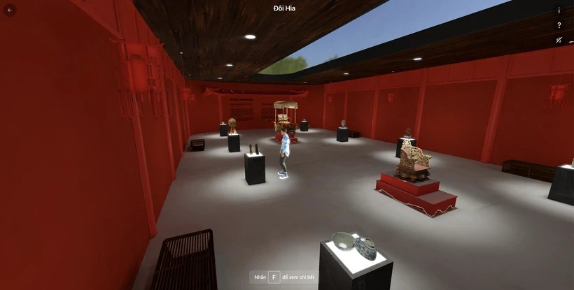La primera galería virtual del Metaverso en el Centro de Conservación de Monumentos de Hue con la tecnología Apple Vision Pro. (Fuente: VNA)