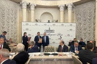 El profesor Chau Van Minh recibe el título de miembro de la RAS (Foto: VNA)