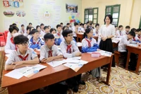 Una clase en la escuela de secundaria Thong Nhat, en la comuna de Hung Ha, provincia de Hung Yen (Foto: VNA)