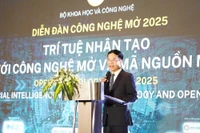 El ministro de Ciencia y Tecnología, Nguyen Manh Hung, interviene en la cita (Foto: baochinhphu.vn)