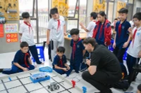 El laboratorio STEM despierta en los estudiantes el deseo de aprender, crear y llegar más lejos. (Fuente: baodautu.vn)