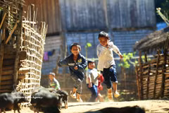 Logros en educación, salud y bienestar social: una base sólida para el desarrollo sostenido de Vietnam