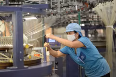 Las empresas textiles se vuelven ecológicas y cumplen con los altos estándares del mercado mundial. (Foto: Vietnam+) 