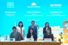 Singapur e iVIVU.com fortalecen colaboración para promover turismo vietnamita