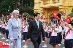 La gobernadora general de Australia, Sam Mostyn, realiza una visita de Estado a Vietnam. (Foto: VNA)