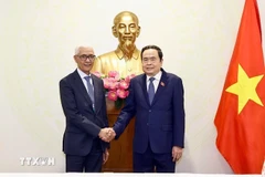 El presidente de la Asamblea Nacional de Vietnam, Tran Thanh Man, y el titular de la Cámara de Representantes de Marruecos, Rachid Talbi Alami. (Fuente: VNA)