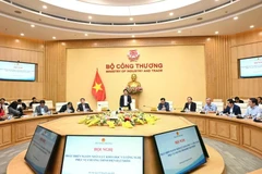 El ministro de Industria y Comercio de Vietnam, Nguyen Hong Dien, habla en la reunión. (Fuente: VNA)