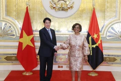El presidente de Vietnam, Luong Cuong, y la titular de la Asamblea Nacional de Angola, Carolina Cerqueira. (Fuente: VNA)