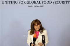 La secretaria general de la Conferencia de las Naciones Unidas sobre Comercio y Desarrollo (UNCTAD), Rebeca Grynspan, habla en una conferencia en Berlín, Alemania, el 24 de junio de 2022. (Fuente: Archivo AFP/VNA)