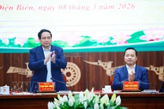 El primer ministro de Vietnam, Pham Minh Chinh, sostiene una reunión con el Comité Popular de la provincia de Dien Bien. (Foto: VNA)