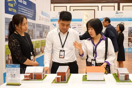 Zona de exhibición de modelos de viviendas adaptadas a desastres naturales y al cambio climático. (Foto: VNA)