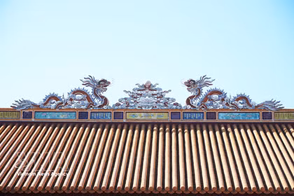 La poesía inscrita en la arquitectura imperial de Hue, un singular museo poético al aire libre