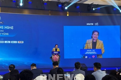 La viceministra del Interior Nguyen Thi Ha habla en el foro (Foto: VNA)