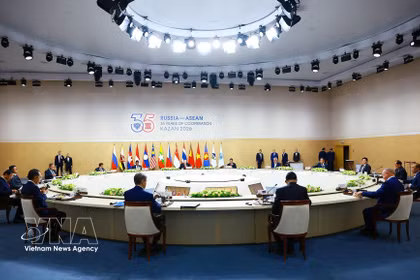 El primer ministro vietnamita, Le Minh Hung, participa junto a los líderes de la ASEAN y Rusia en una sesión de trabajo sobre la integración euroasiática, en Kazán. (Foto: VNA)