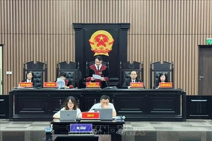 El jurado anuncia el veredicto. Foto: VNA