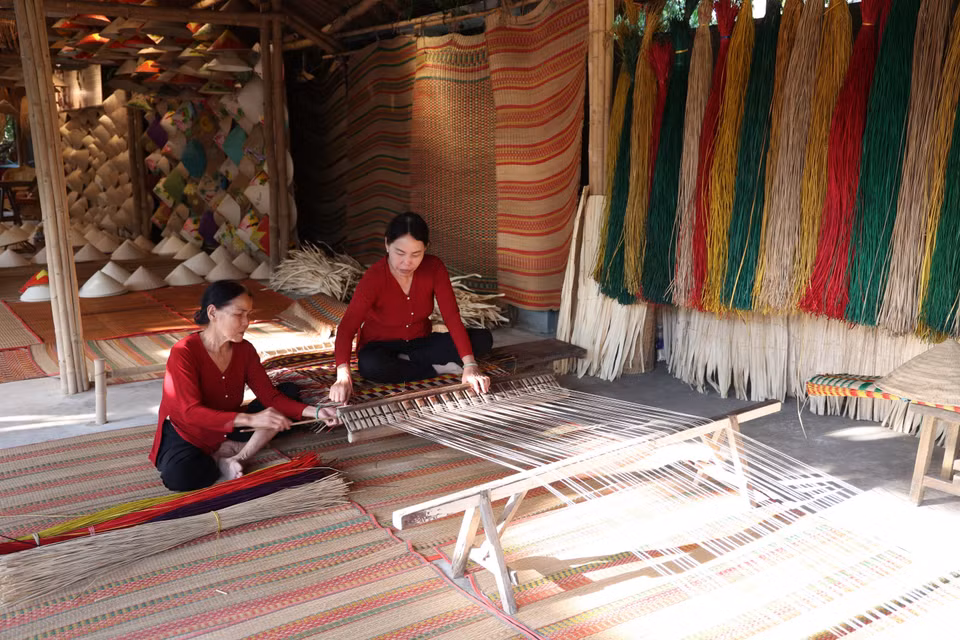 La aldea de oficios tradicionales Nha Trang se ha convertido en un destino cultural único en los primeros días del nuevo año. (Fuente: VNA)