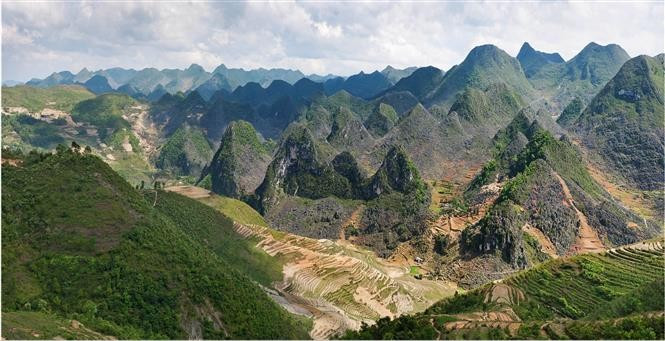 La majestuosa belleza de la meseta kárstica de Dong Van, ubicada en la provincia norteña de Tuyen Quang. (Fuente: VNA)