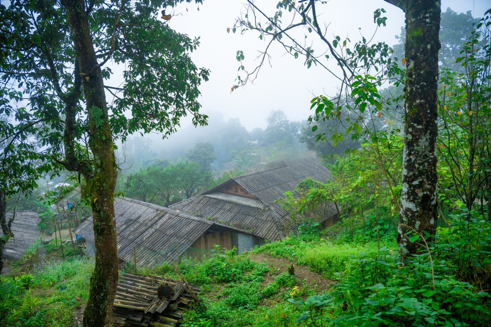 Sin Suoi Ho no solo fue galardonado como el Mejor Destino de Turismo Comunitario de Vietnam en 2025, sino que en 2023, en el marco del Foro de Turismo del Sudeste Asiático (ATF), recibió el 3er Premio de Turismo Comunitario de la ASEAN y en 2024 fue nominado para participar en la votación como "el mejor pueblo turístico del mundo". (Fuente: VNA)