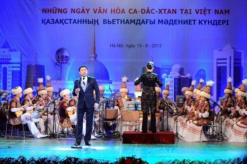 Las primeras jornadas culturales de Kazajistán se celebraron del 11 al 14 de junio de 2013 en Hanoi. (Fuente: VNA)