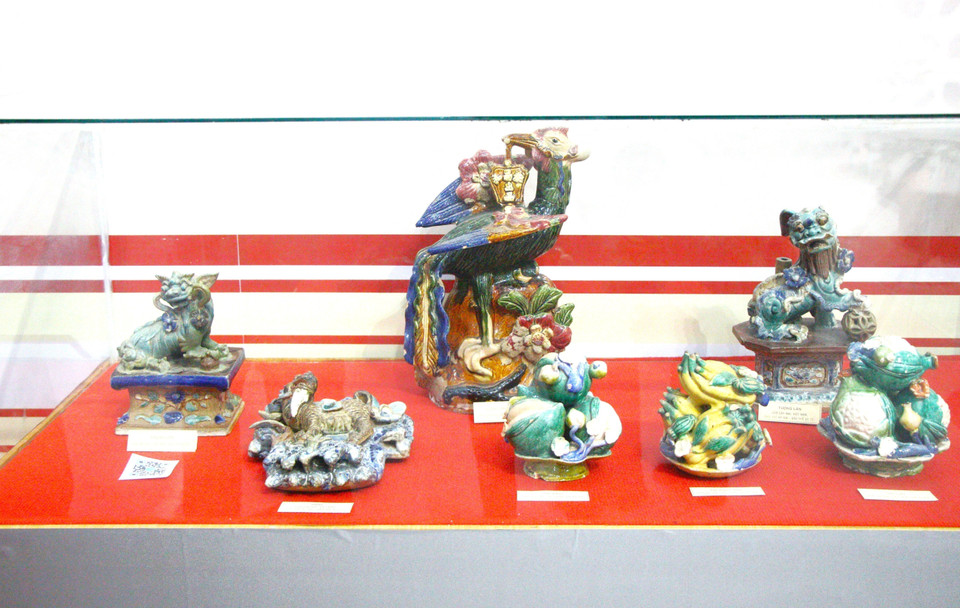 Diversos productos cerámicos se exhiben en la muestra. (Fuente: VNA)