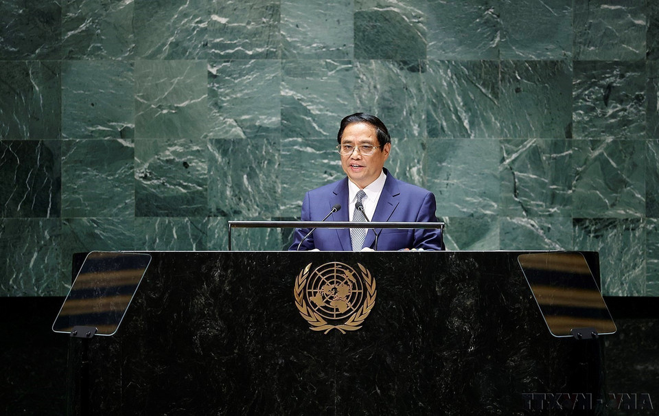 El primer ministro vietnamita, Pham Minh Chinh, habló en el debate general de alto nivel del 78.º período de sesiones de la Asamblea General de las Naciones Unidas en la sede de la organización en Nueva York, EE.UU. (22 de septiembre de 2023). (Fuente: VNA)