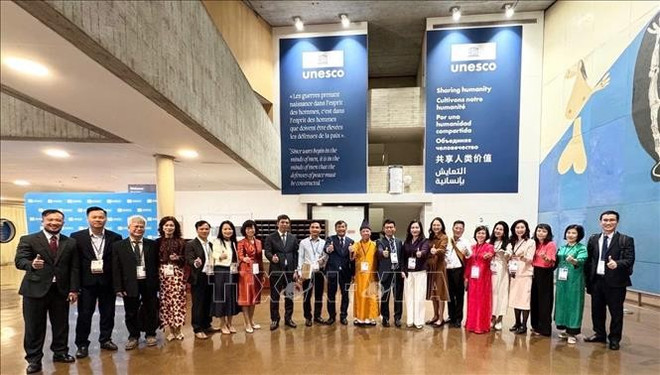 Miembros de la delegación vietnamita (Foto: VNA) unesco-11725-10.jpg