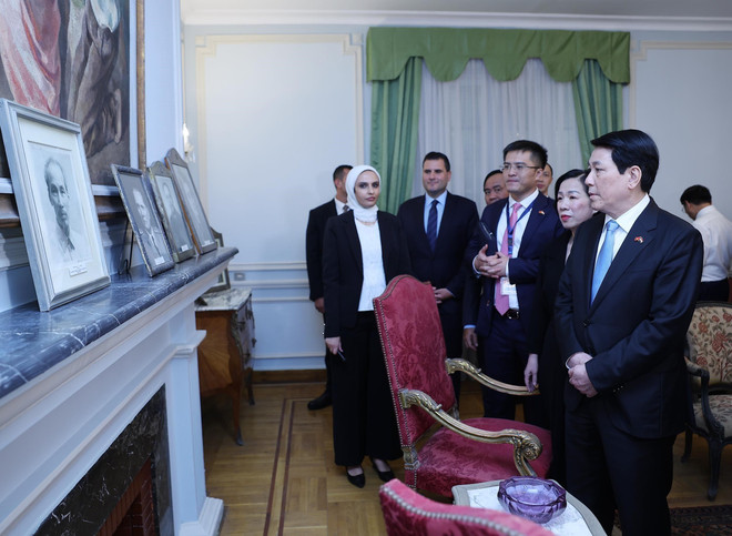 vna-potal-chu-tich-nuoc-luong-cuong-tham-bao-tang-gamal-abdel-nasser-8192472.jpg