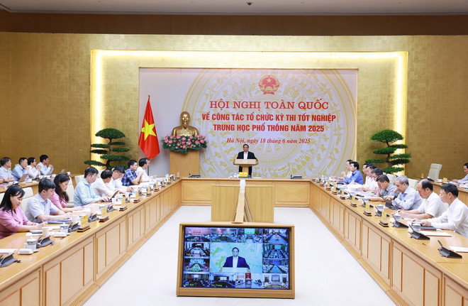 Panorama de la reunión (Foto: VNA) vna-potal-thu-tuong-chu-tri-hoi-nghi-ve-cong-tac-to-chuc-ky-thi-thot-nghiep-trung-hoc-pho-thong-nam-2025-8099046.jpg