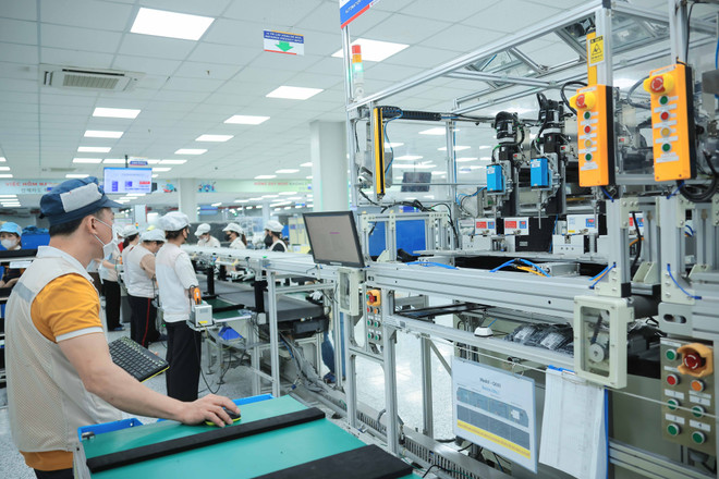 Los componentes electrónicos son uno de los productos que Vietnam exporta a Sri Lanka. (Foto: VNA) vna-potal-quang-ninh-thu-hut-manh-von-fdi-thuc-day-tang-truong-kinh-te-7736383.jpg