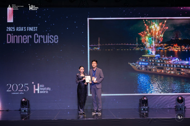 Ambassador Cruise recibe el título de Mejor Crucero Gastronómico de Asia (Foto: Comité Organizador) chau-a.jpg
