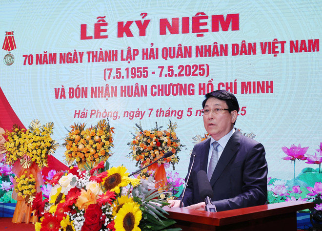El presidente de Vietnam, Luong Cuong, interviene en la cita (Foto: VNA) vna-potal-chu-tich-nuoc-du-le-ky-niem-70-nam-ngay-thanh-lap-hai-quan-nhan-dan-viet-nam-8017332.jpg