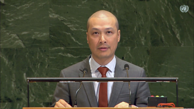 El ministro consejero Nguyen Hoang Nguyen. Nguyen Hoang Nguyen, quien también se desempeña como representante permanente adjunto de Vietnam ante la ONU (Foto: VNA) vna-potal-viet-nam-keu-goi-giai-quyet-khung-hoang-tai-gaza-va-trung-dong-8101964.jpg