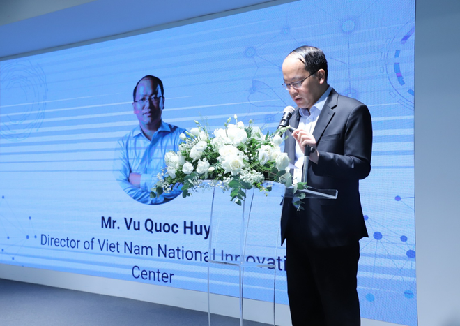 Vu Quoc Huy, director del NIC, interviene en el foro (Foto: NIC) anh-o-huy-20250818211702.png