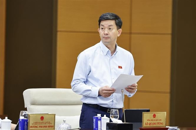 El secretario general y presidente de la Oficina de la AN, Le Quang Tung, interviene en la cita (Foto: VNA) quang-tung-ok.jpg