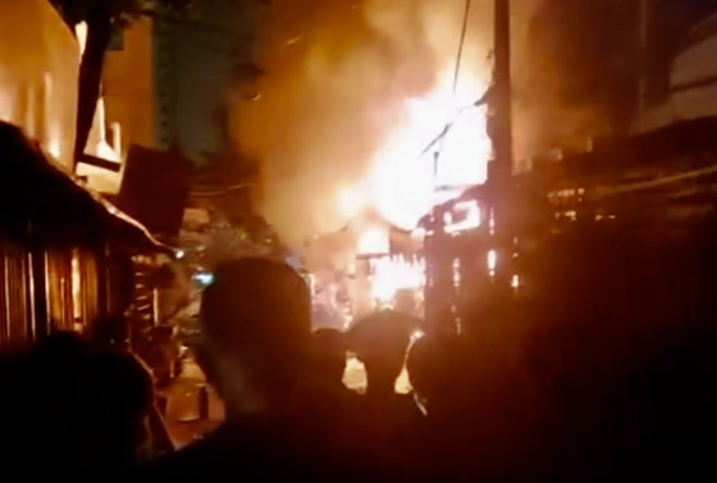 Escena del incendio (Foto: VNA) vna-potal-chay-cu-xa-doc-lap-o-thanh-pho-ho-chi-minh-8-nguoi-tu-vong-062240861-8134318.jpg