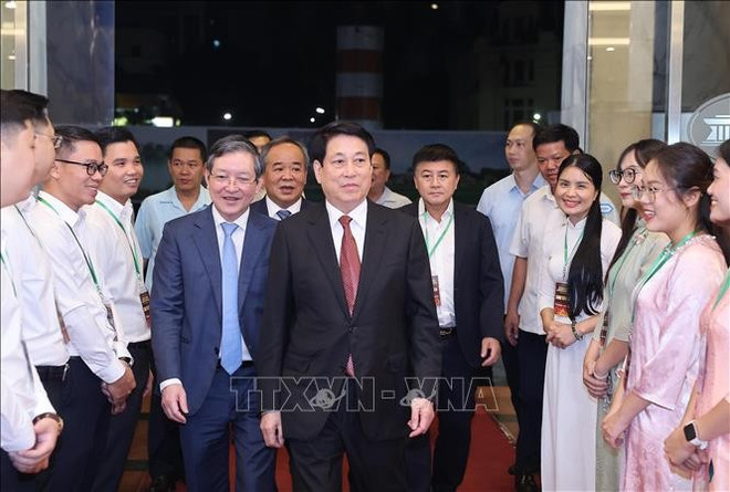 El presidente de Vietnam, Luong Cuong, asiste a la ceremonia. (Foto: VNA) cnt1.jpg