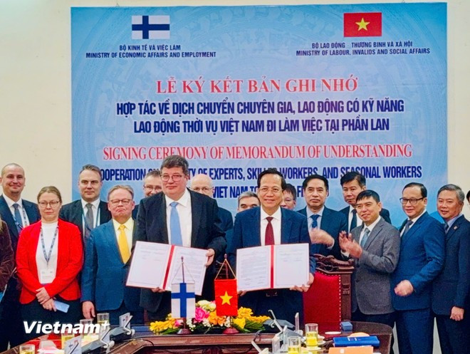 ky-ket-ban-ghi-nho-viet-nam-phan-lan.jpg