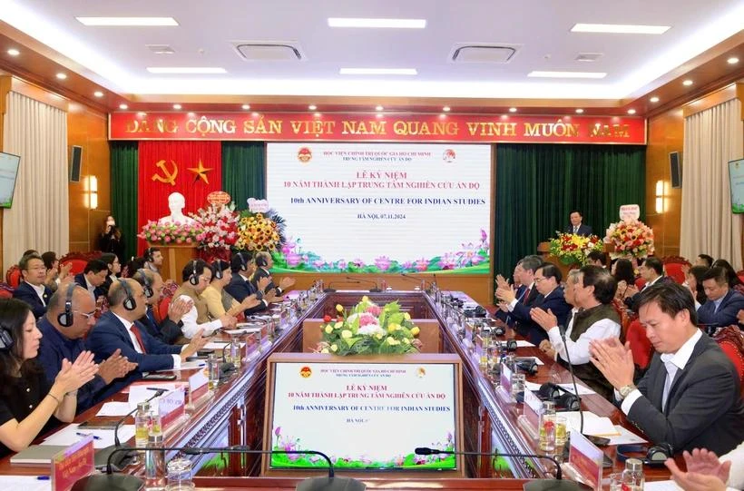 Vista general de la ceremonia para conmemorar el décimo aniversario de la creación del Centro de Estudios Indios. (Foto: VietnamPlus)