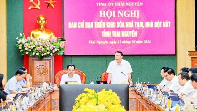 Se espera que la remoción de casas temporales y en ruinas para los hogares elegibles en Thai Nguyen se complete antes del 31 de marzo de 2025. (Fuente: VNA)