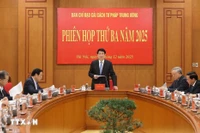 El presidente Luong Cuong dirige la tercera reunión del Comité Directivo Central para la Reforma Judicial. (Foto: VNA)