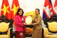Organizaciones de masas de Vietnam y Camboya fortalecen contactos de alto nivel
