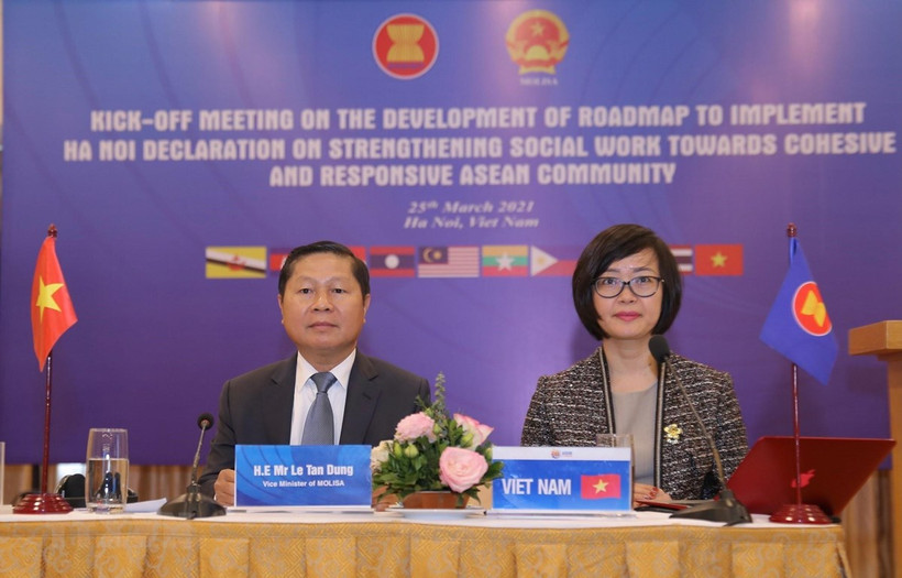 El viceministro de Trabajo, Inválidos de Guerra y Asuntos Sociales de Vietnam, Le Tan Dung, participa en el evento. (Foto: VNA)