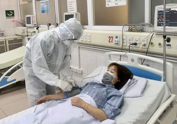 Reportan pruebas negativas de COVID-19 en un tercio de los casos activos en Vietnam