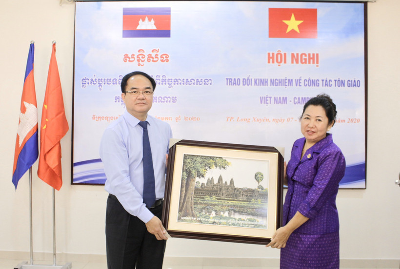 Intercambian Vietnam y Camboya experiencias en asuntos religiosos