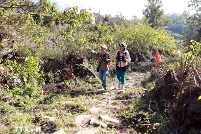 En el antiguo camino de piedra Pavie. (Fuente: VNA)