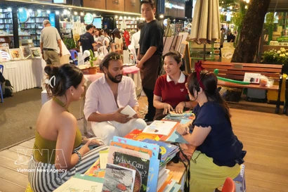 El cuarto Festival del Libro y la Cultura Nocturna en la Calle del Libro de Ciudad Ho Chi Minh. (Fuente: VNA)